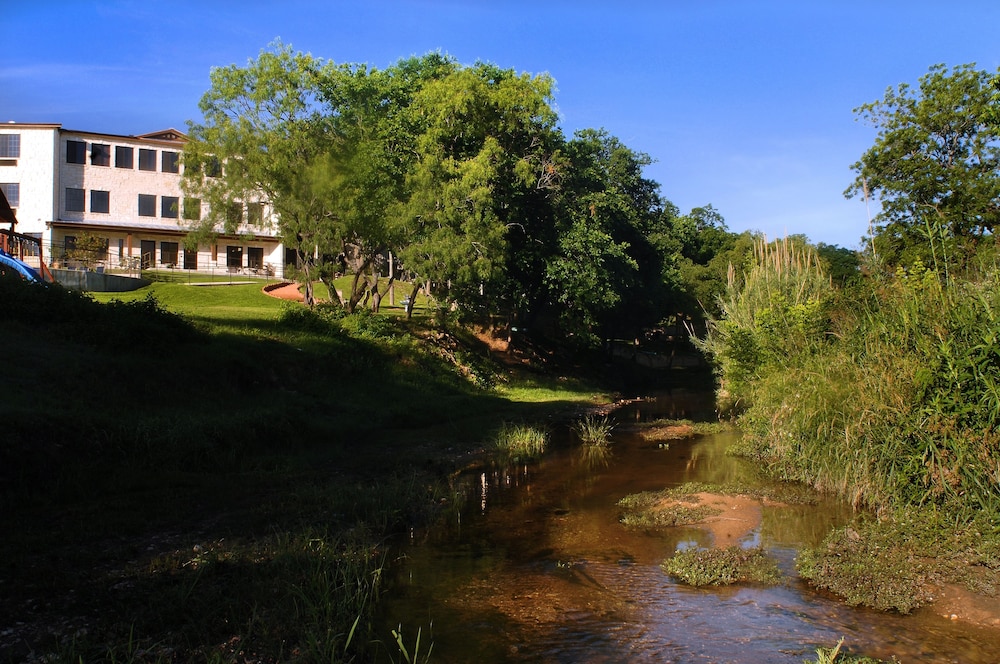 Inn On Barons Creek 7/43