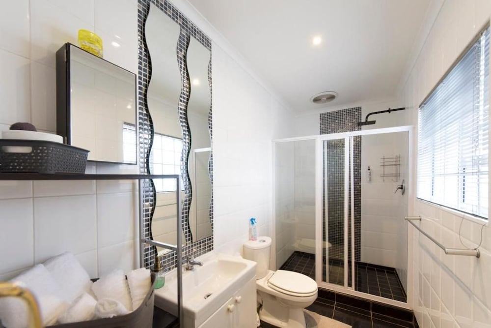 @Abelia Guest House 42/46