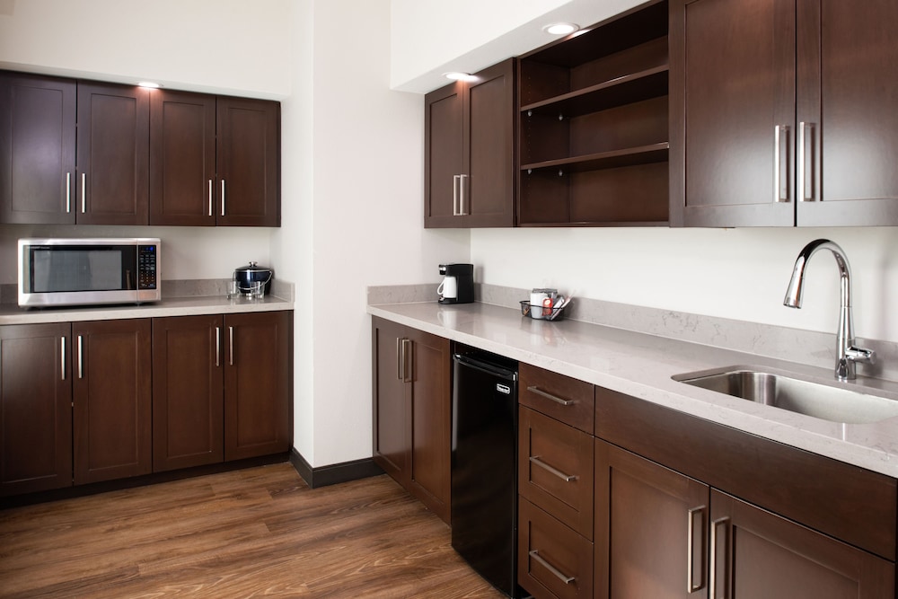 Hyatt Place Dallas/Rockwall 49/49
