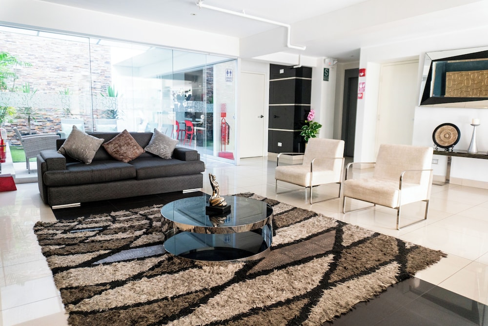 Petit Palace Apart Hotel Suites 32/50