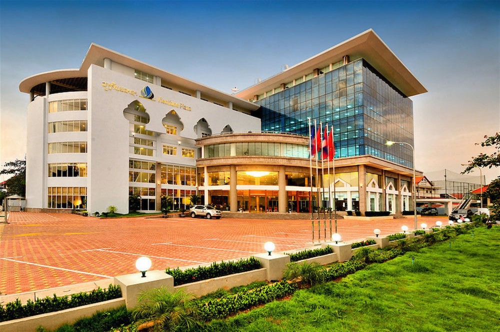Vientiane Plaza 4/68