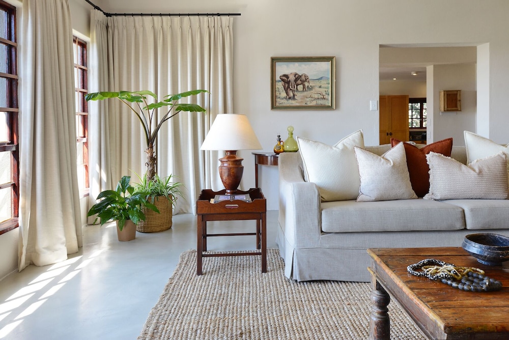 Tomjachu Bush Lodges 49/74