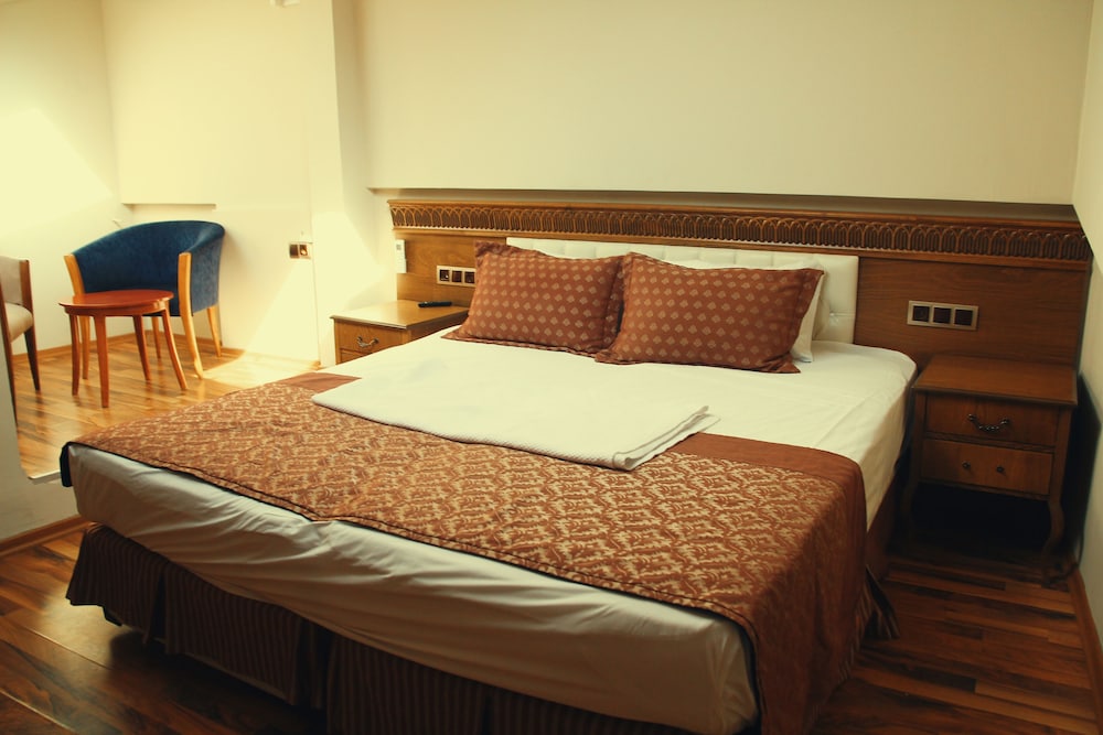 Hotel Ney 25/64