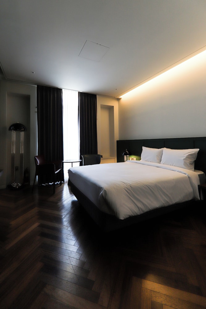 Premier, Double Bed
