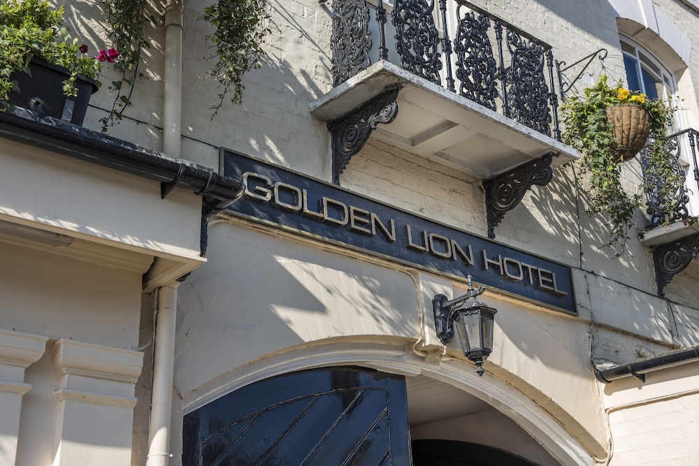 The Golden Lion 2/66