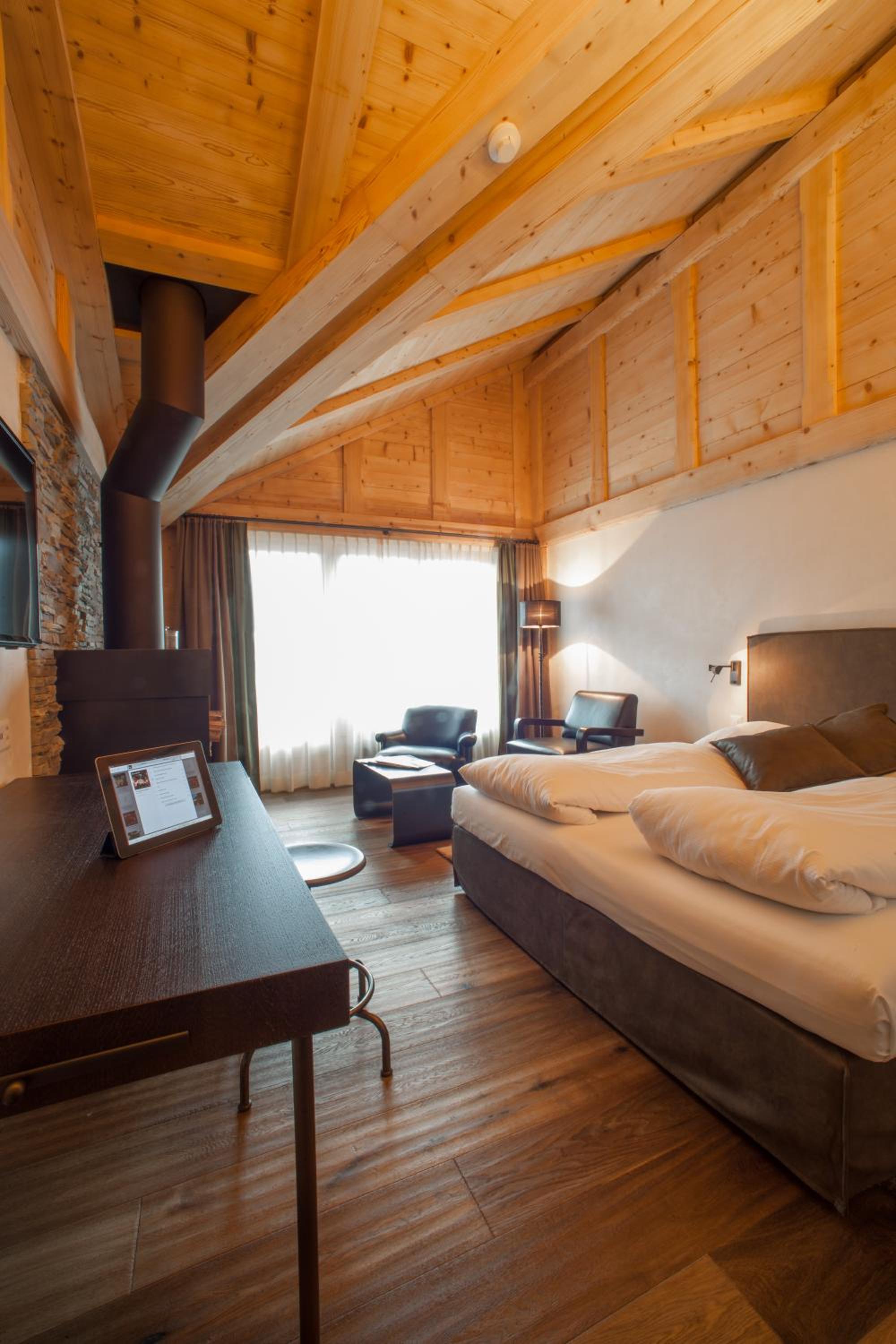 Alpine, Loft, Queen Bed