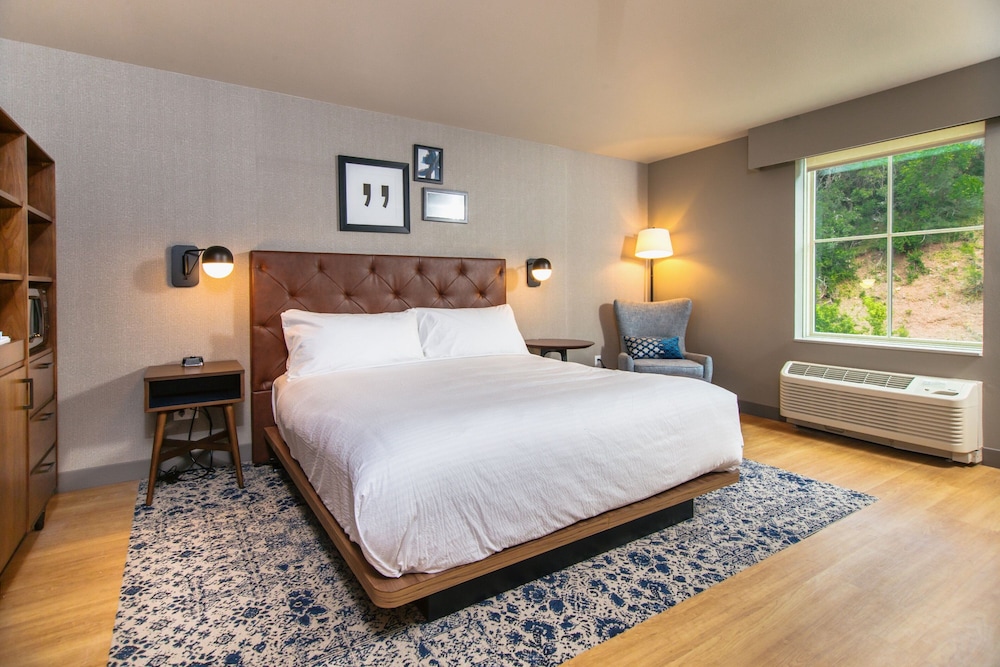 Four Points by Sheraton Deadwood 8/50