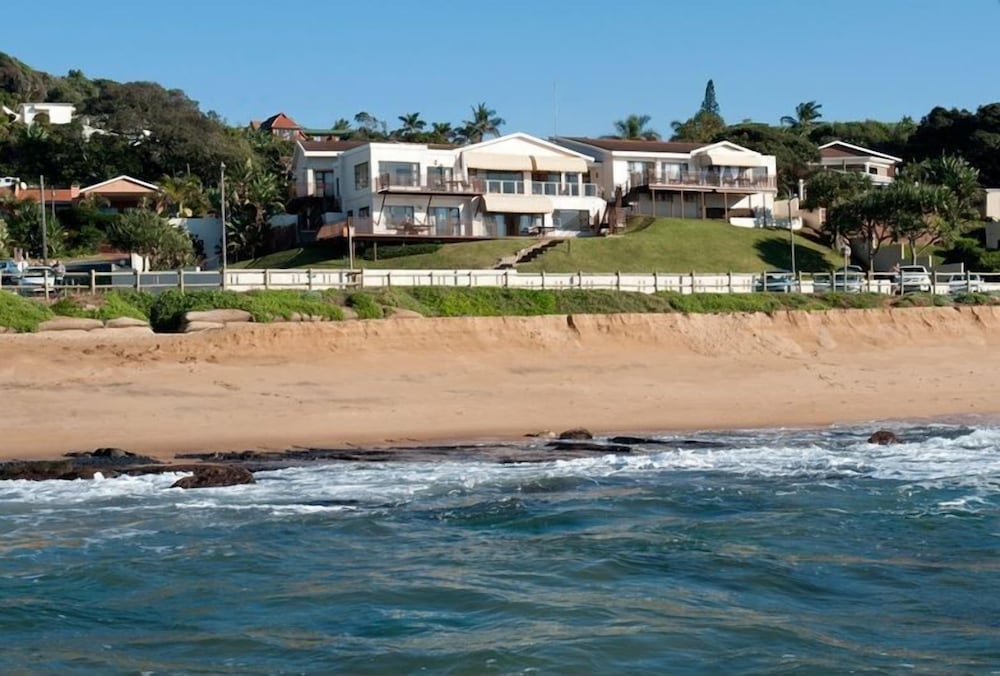 Fairlight Beach House 32/50