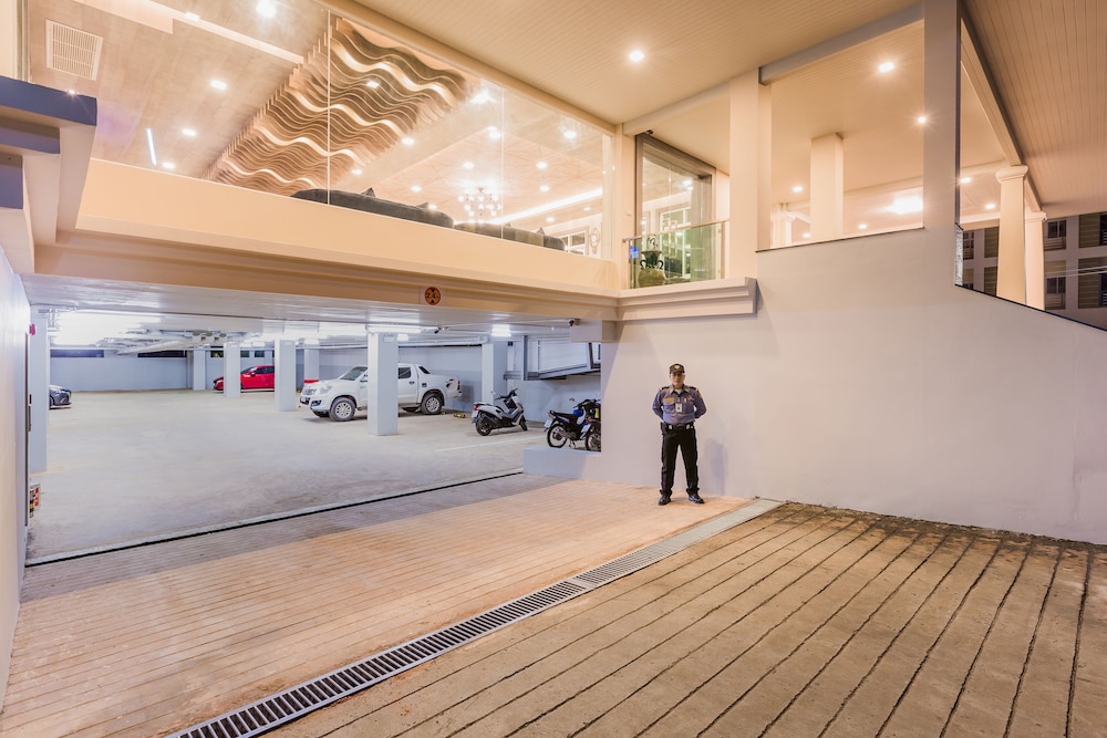 Evergreen Suite Hotel 53/54