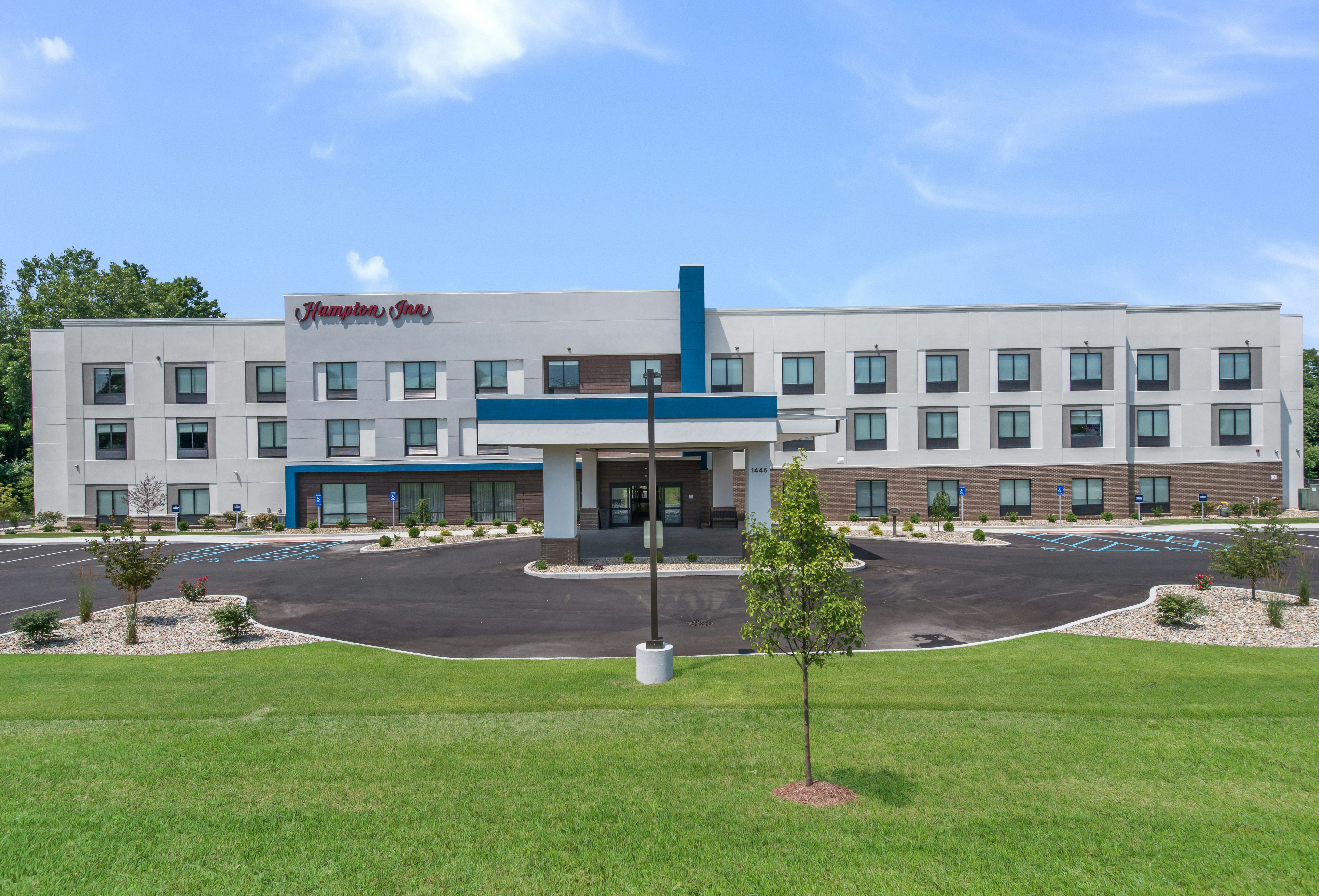 Hampton Inn Niles Mi 14/15