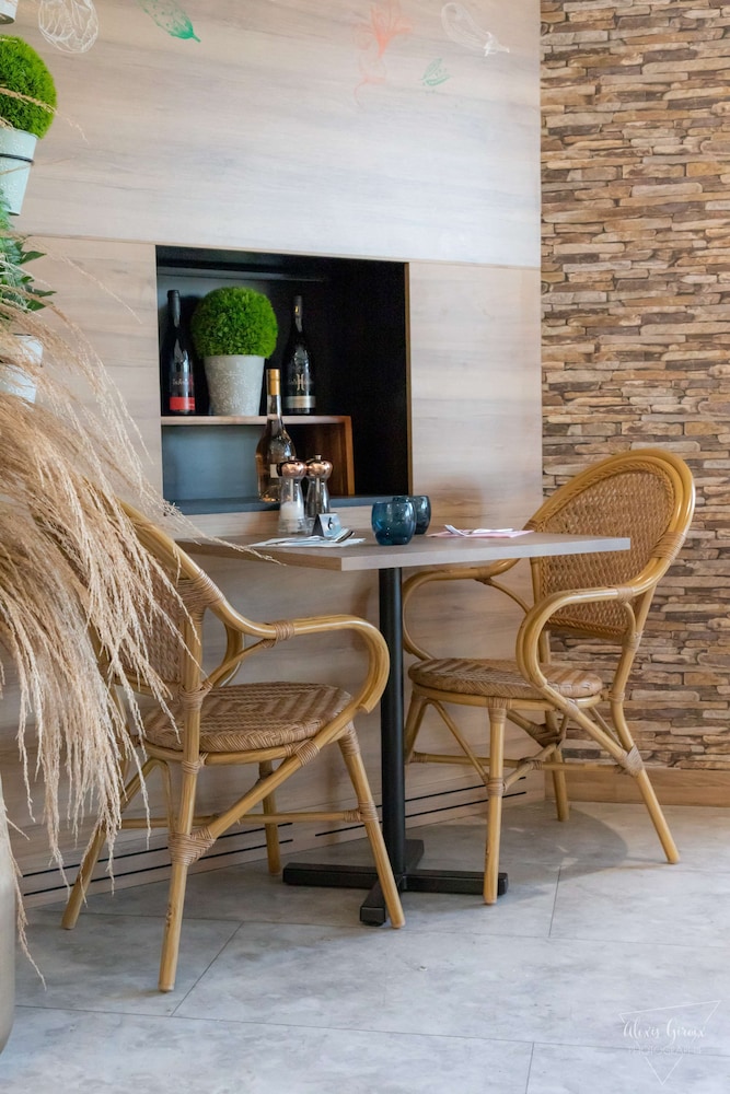 MERCURE Chartres Est 7/65