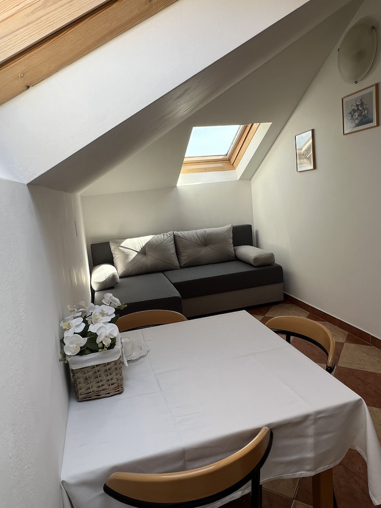 Apartments And Rooms Katija Egon 28/50