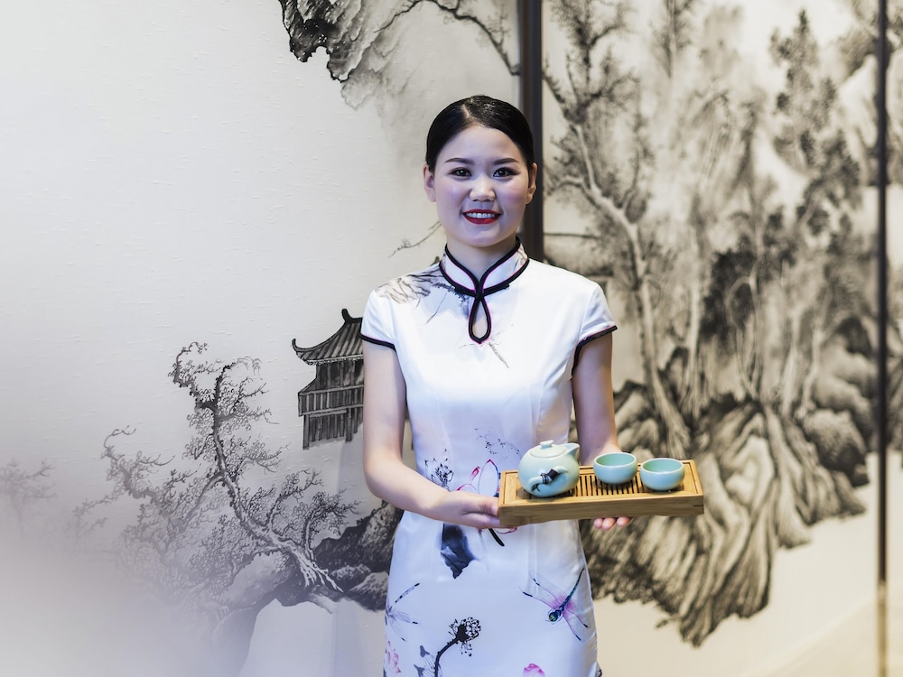 Grand Mercure Wuhan Qiaokou 6/50
