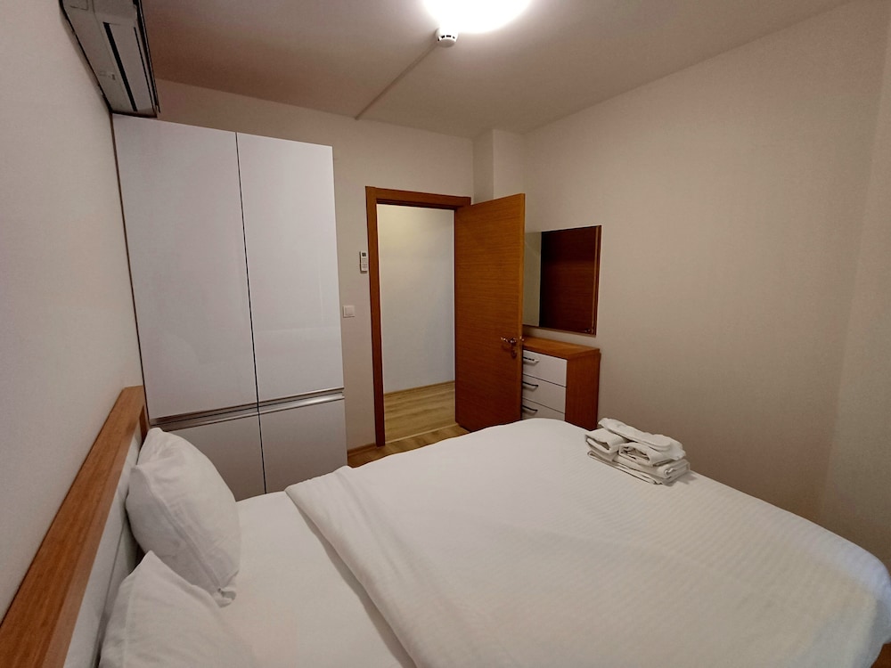 Del Puerto Hotel Aliaga 14/37
