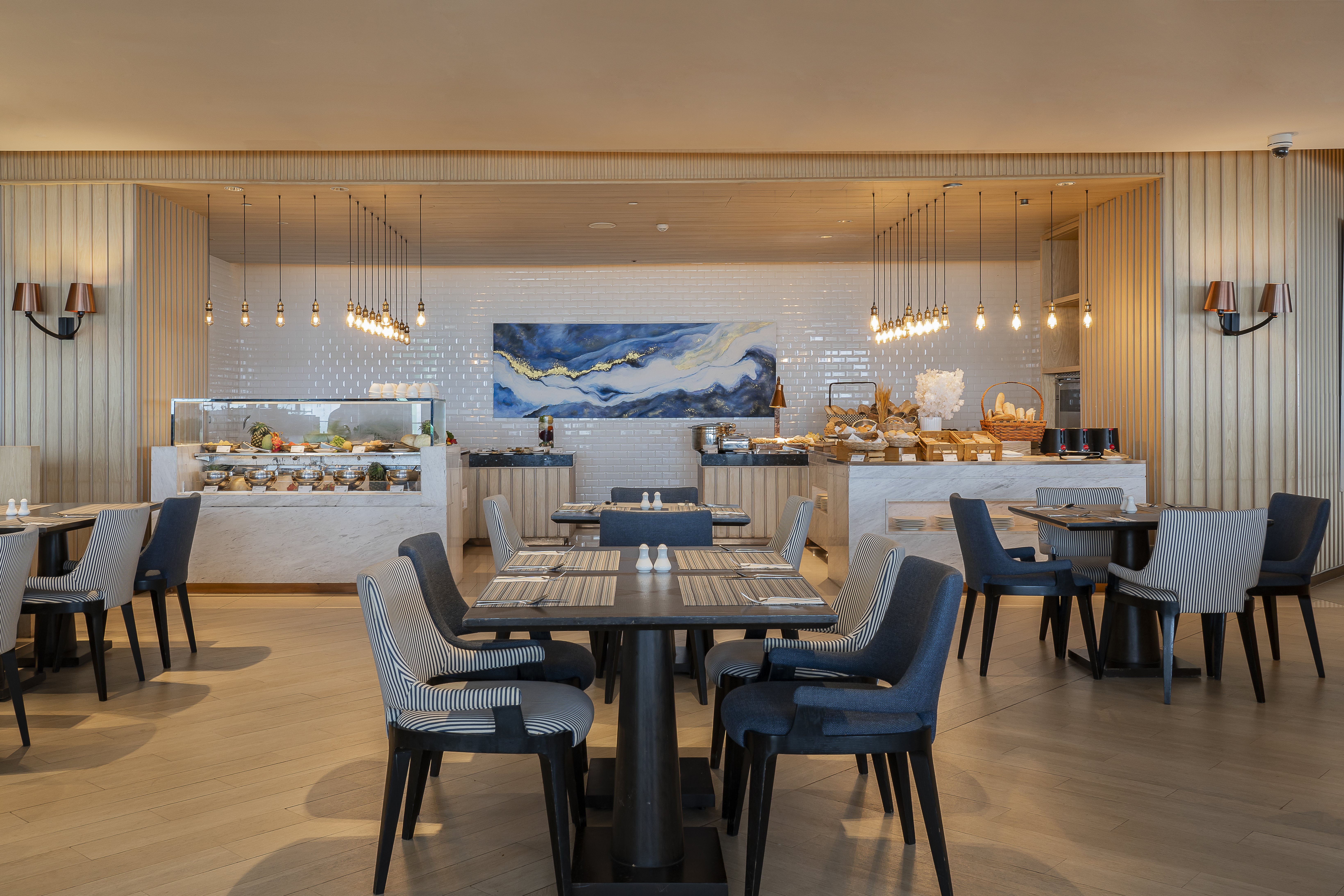 Holiday Inn & Suites Rayong City Centre 58/77
