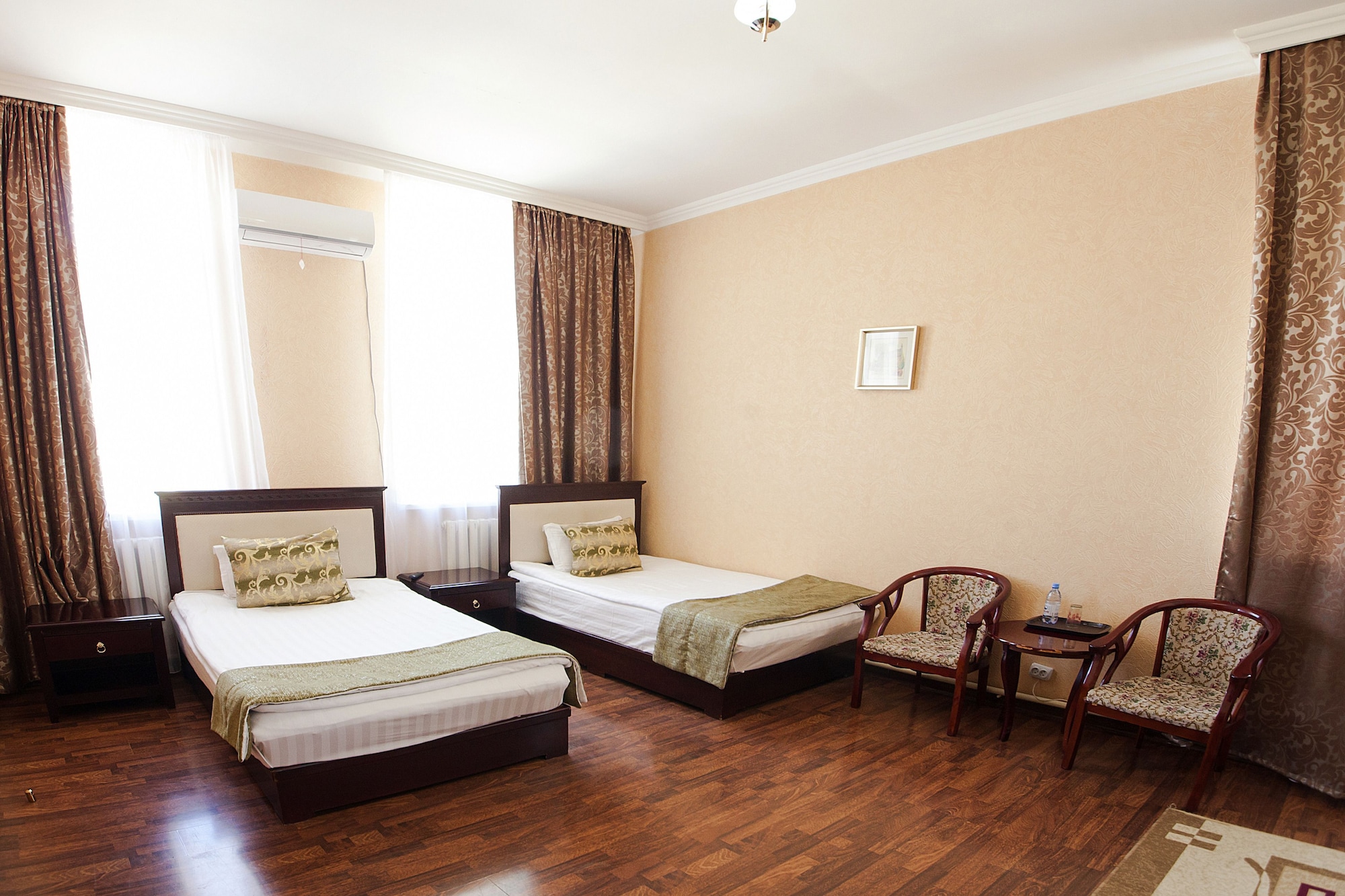 STANDARD, TWIN BEDS