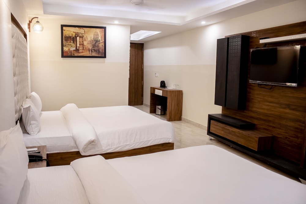 HOTEL AIRPORT CITY 32/56