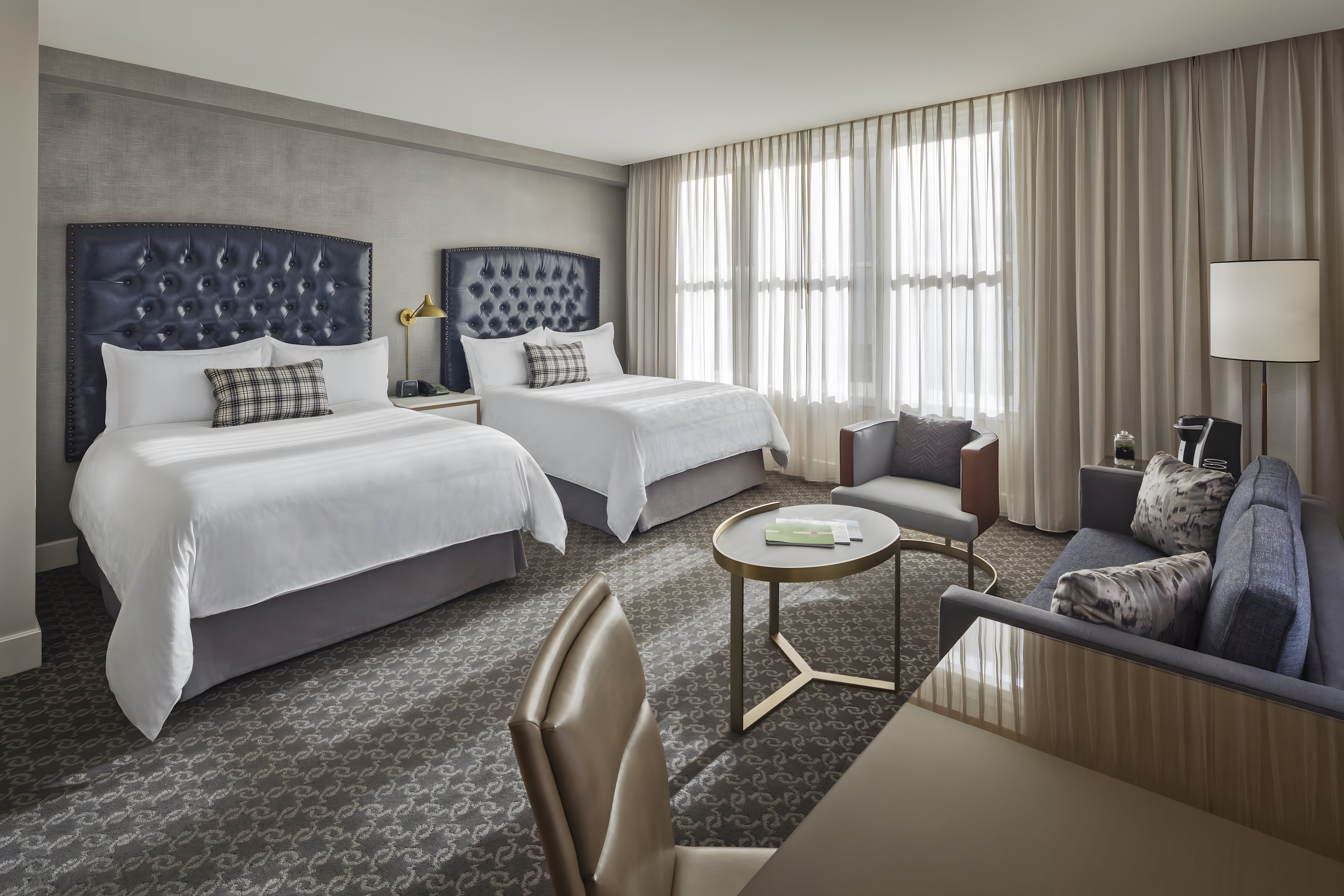 DELUXE, 2 QUEEN BEDS