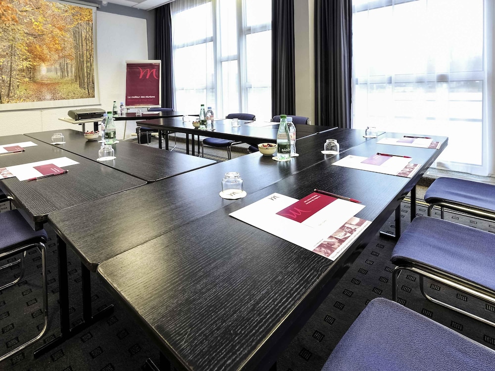 MERCURE ROUEN VAL DE REUIL 40/50