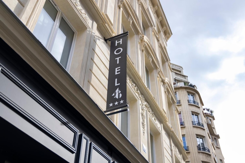 Le 46 Hotel 11/70