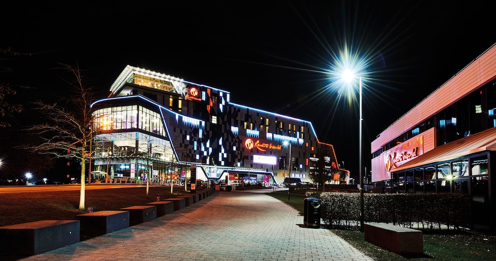 Genting Hotel 42/48