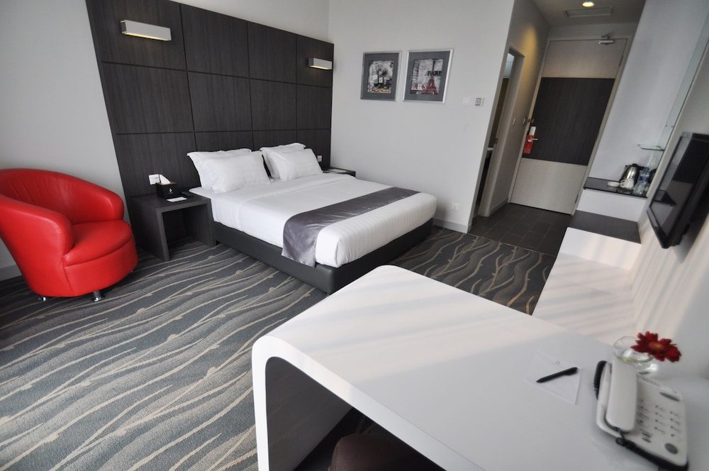 Dreamtel Jakarta 22/68