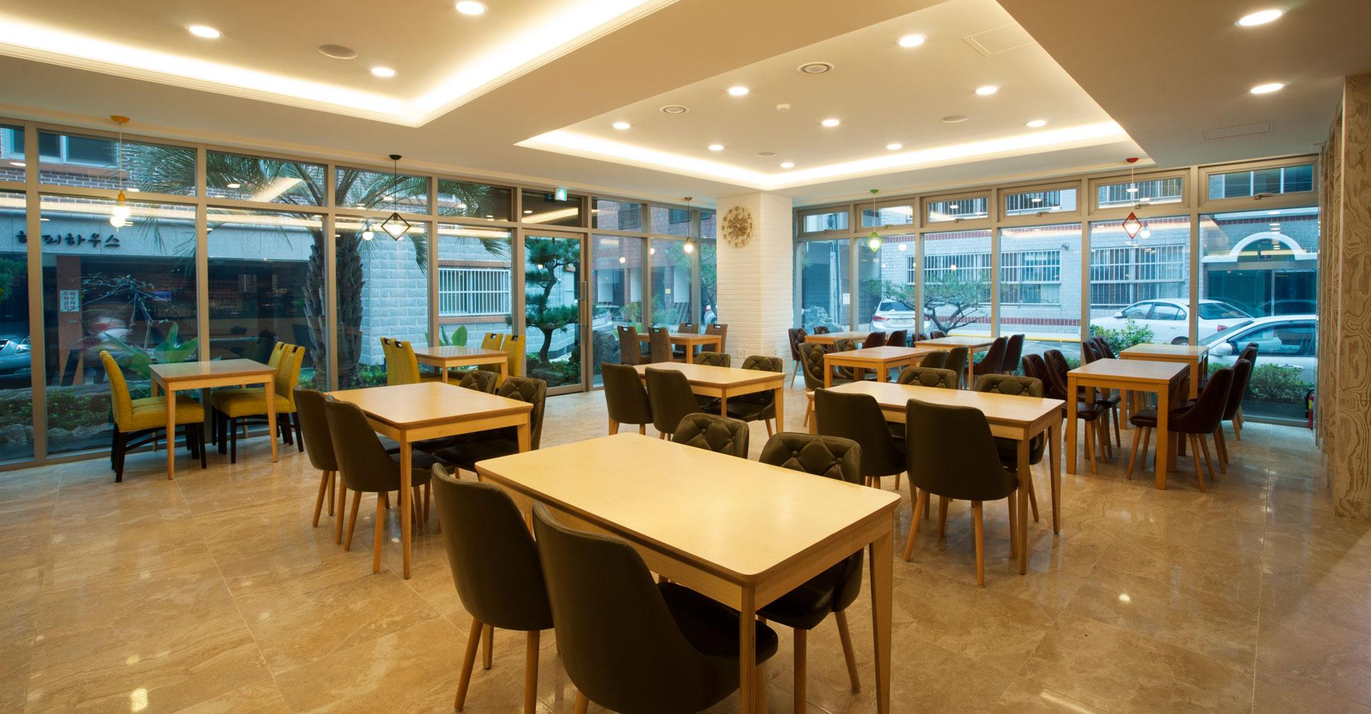 A One Hotel 33/41