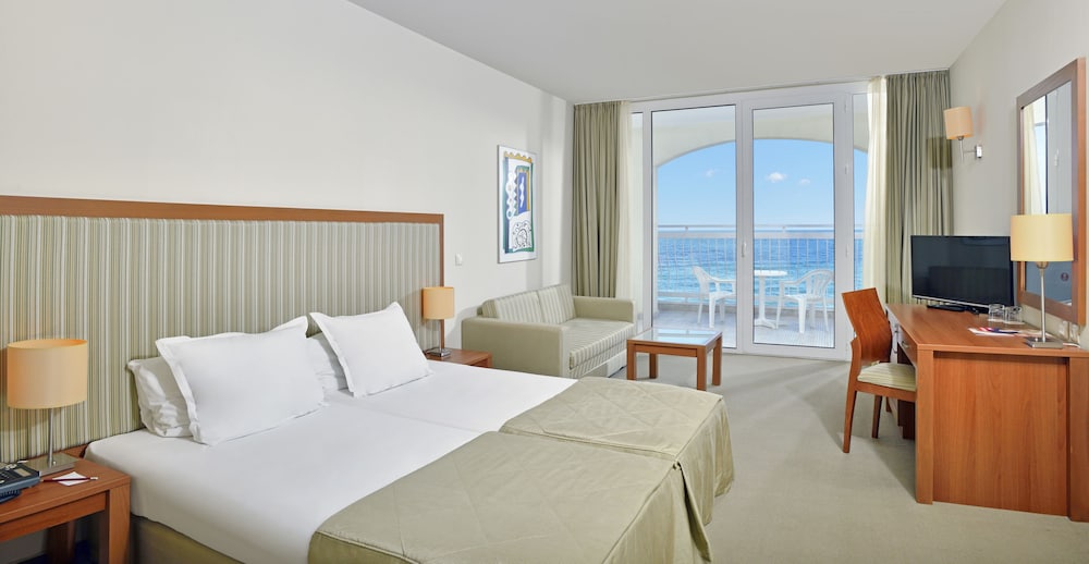 Sol Luna Bay Resort 12/50