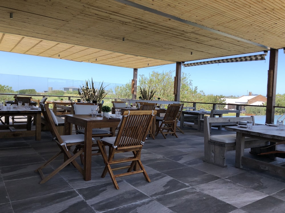 Anastasio Hotel And Beach Club 57/73