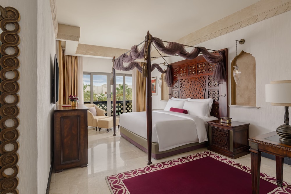 جناح بسرير كينج بغرفتي نوم، Sharq Village & Spa, a Ritz-Carlton Hotel 2/3