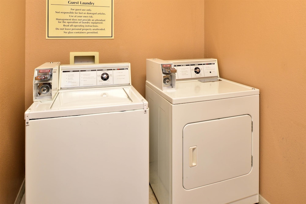 Best Western Wilsonville Inn & Suites 14/28