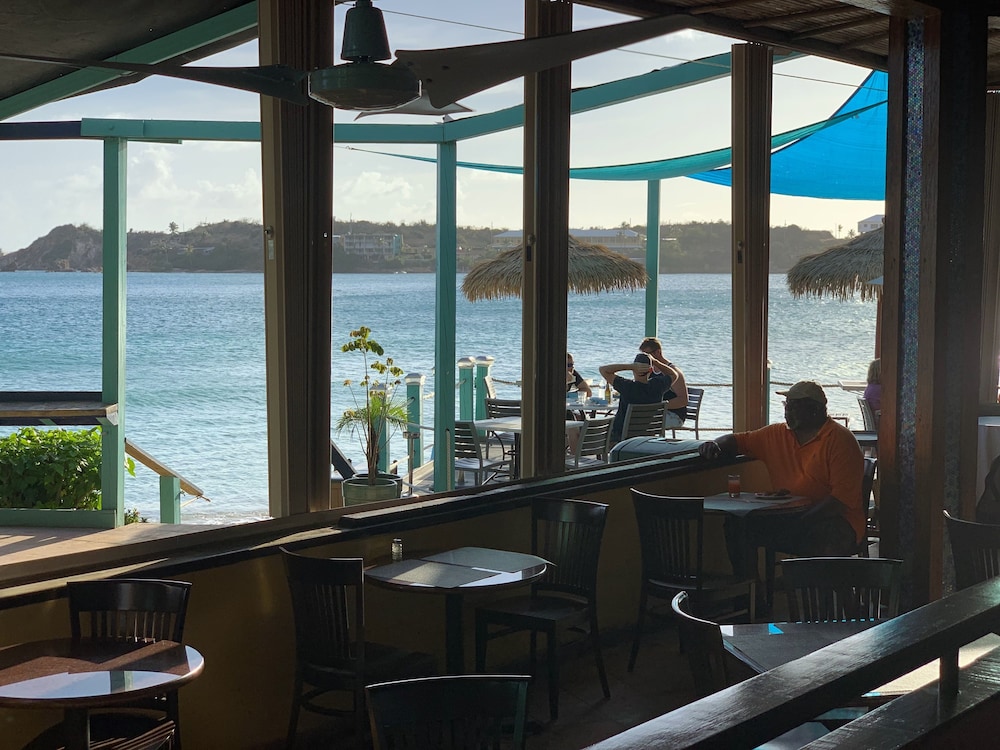 Emerald Beach Resort 34/74