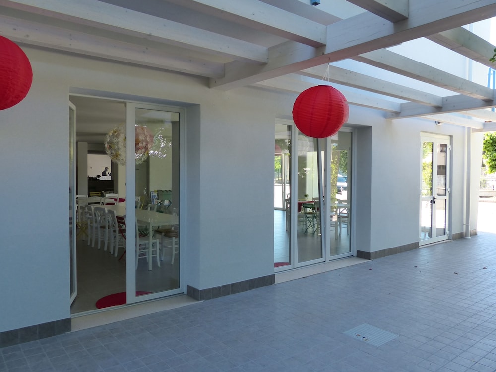 Meet Gardalake Hostel 36/50