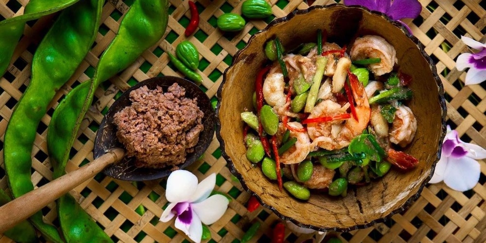Ruean Thai Nai Bang By Pansak Resort 25/66
