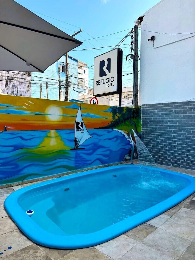 Refugio Hotel 43/63