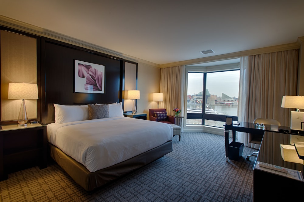 Royal Sonesta Harbor Court Baltimore 9/45