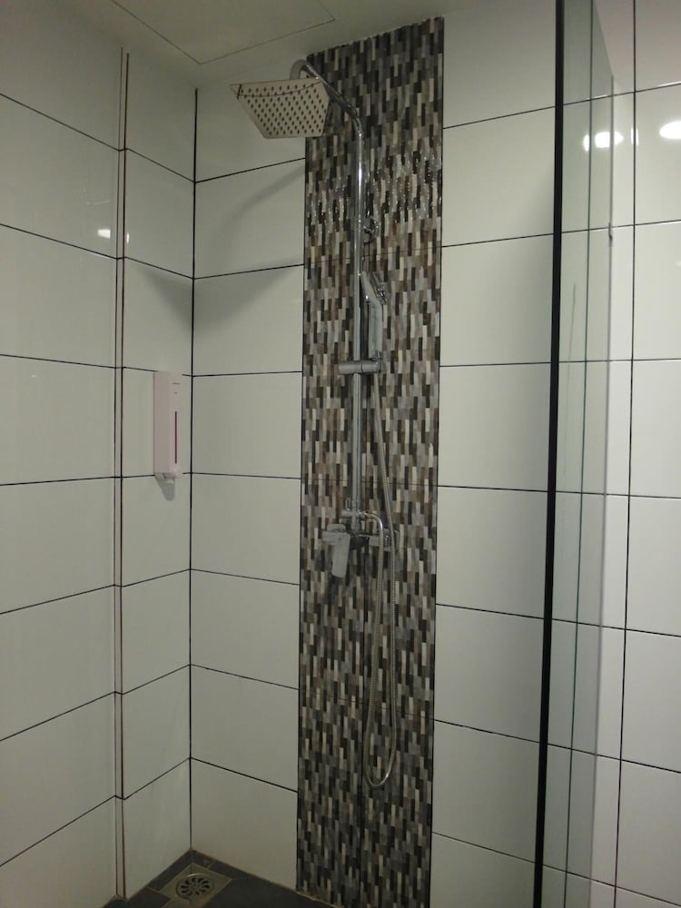 Nagoya Inn Hotel 38/38