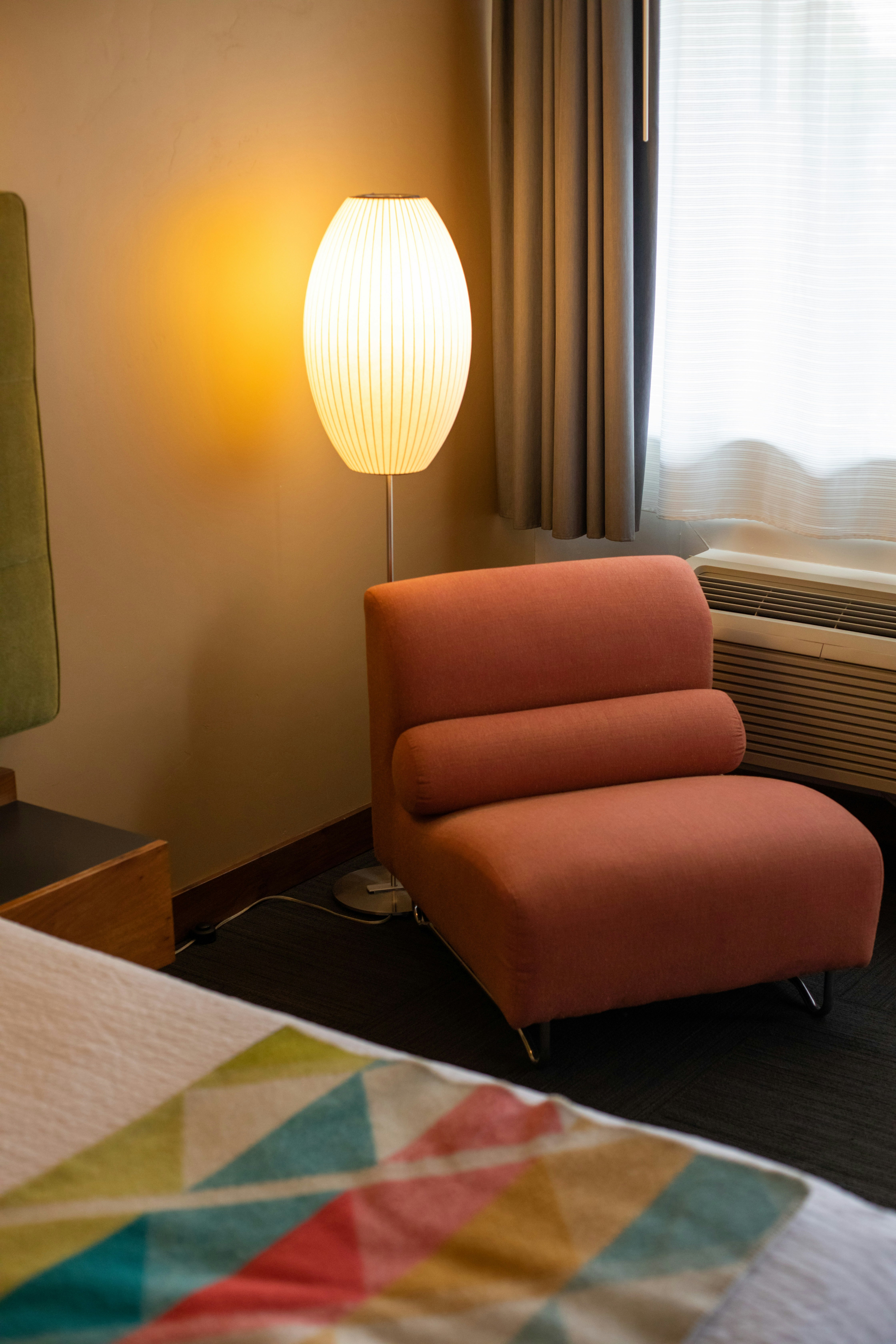 Modern Hotel And Bar 17/48