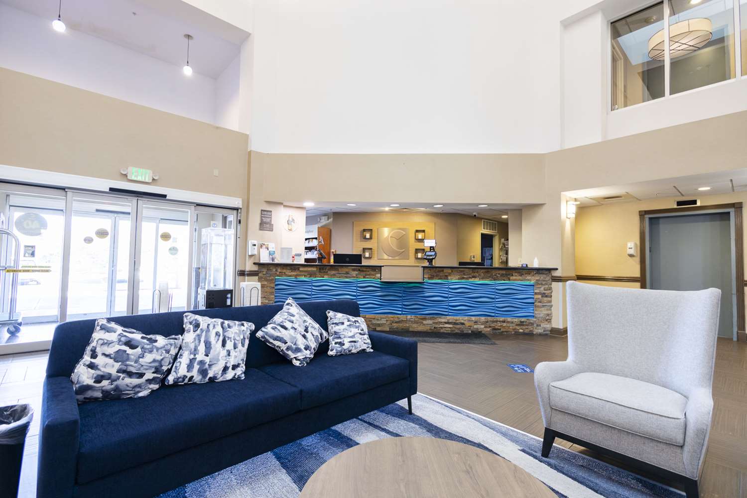 Comfort Suites Springfield I-70 23/32