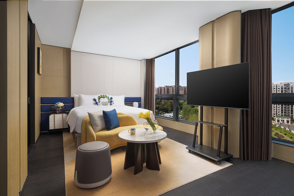 voco Suites Shanghai Hongqiao CBD 26/46