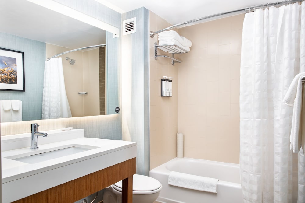 Hyatt Place Edmonton West 43/44
