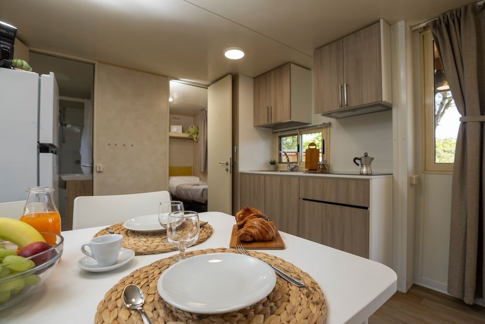 Hu Firenze Certosa Camping In Town 33/50
