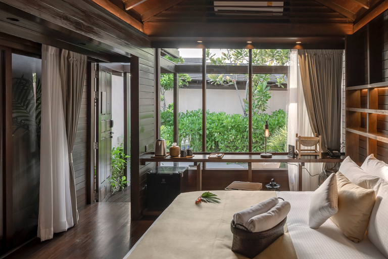 Villa, Near the Pool