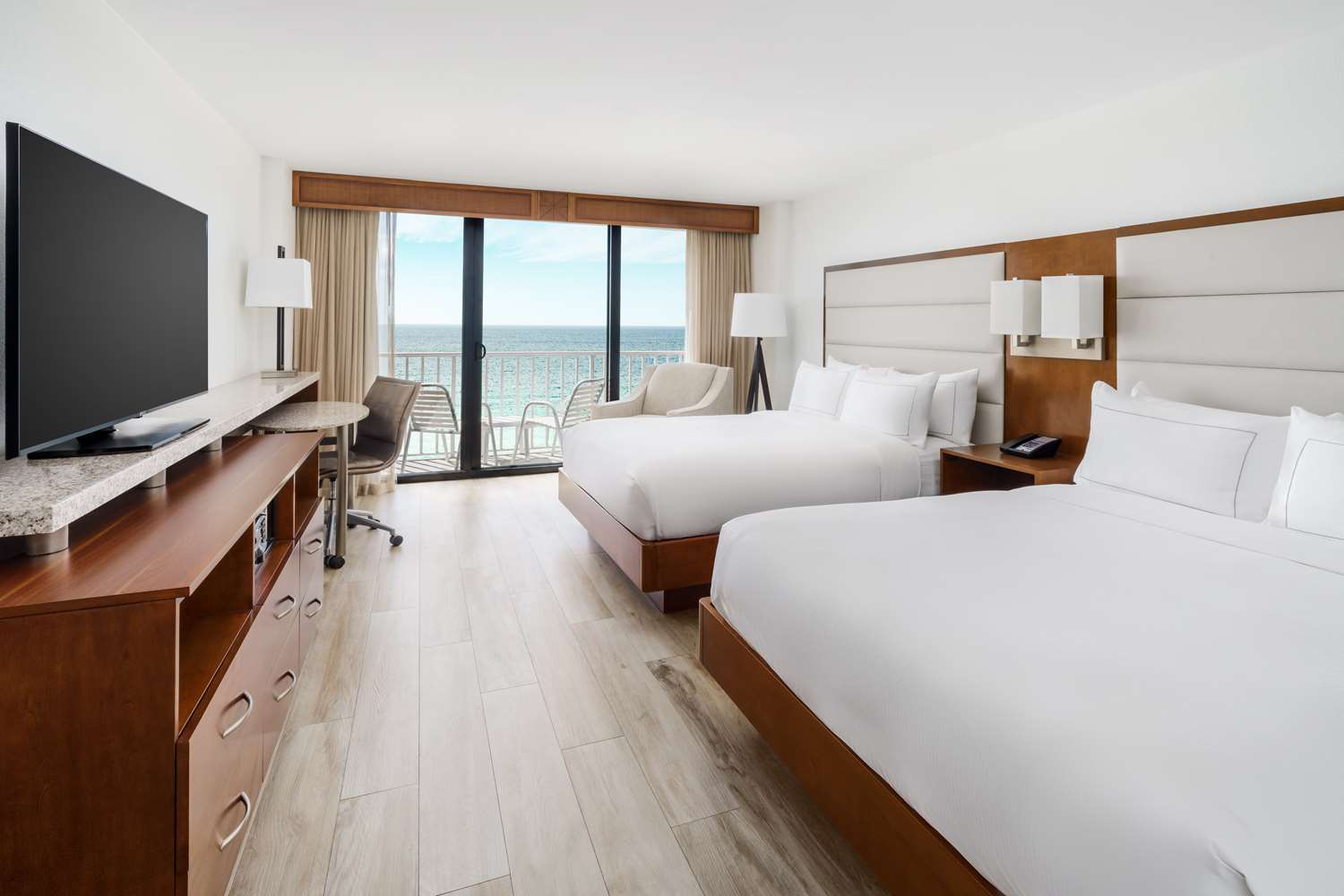 Room, Queen Bed, Gulf View, Top Floor