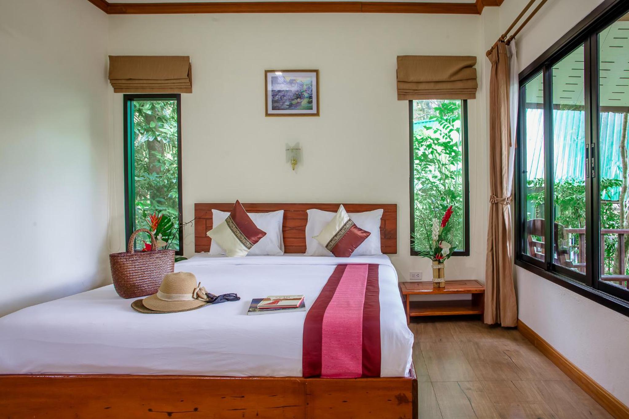 بنغل بإطلالة على المسبح، The Vatika Resort and Spa 8/10