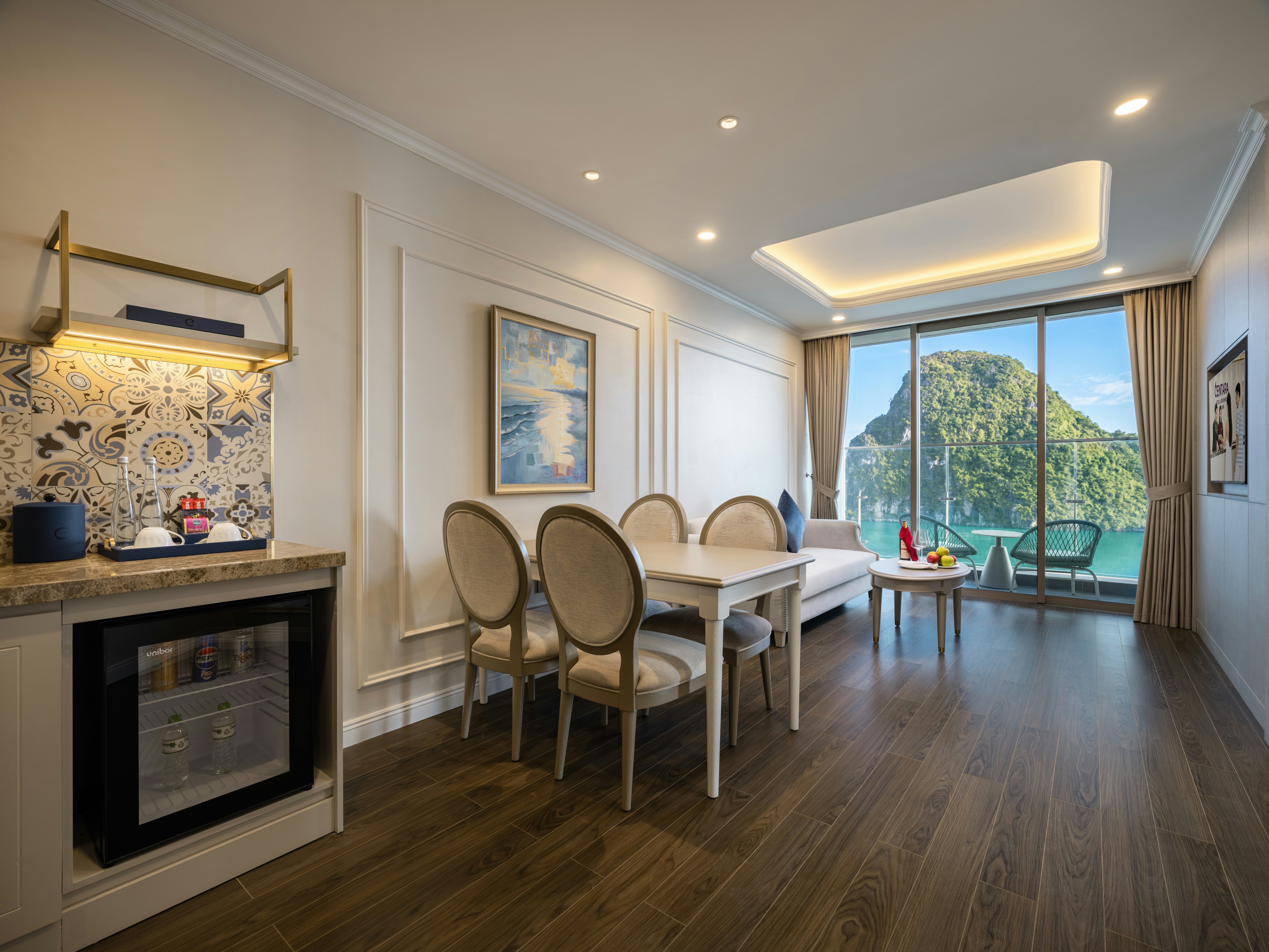 Centara Hotel & Residences Van Don 46/68