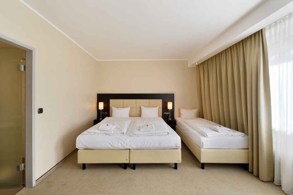 Zi Hotel 8/31
