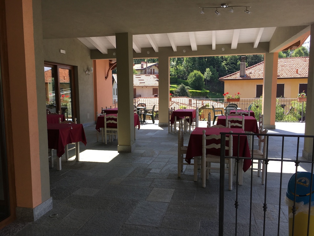 Albergo Breglia 40/64