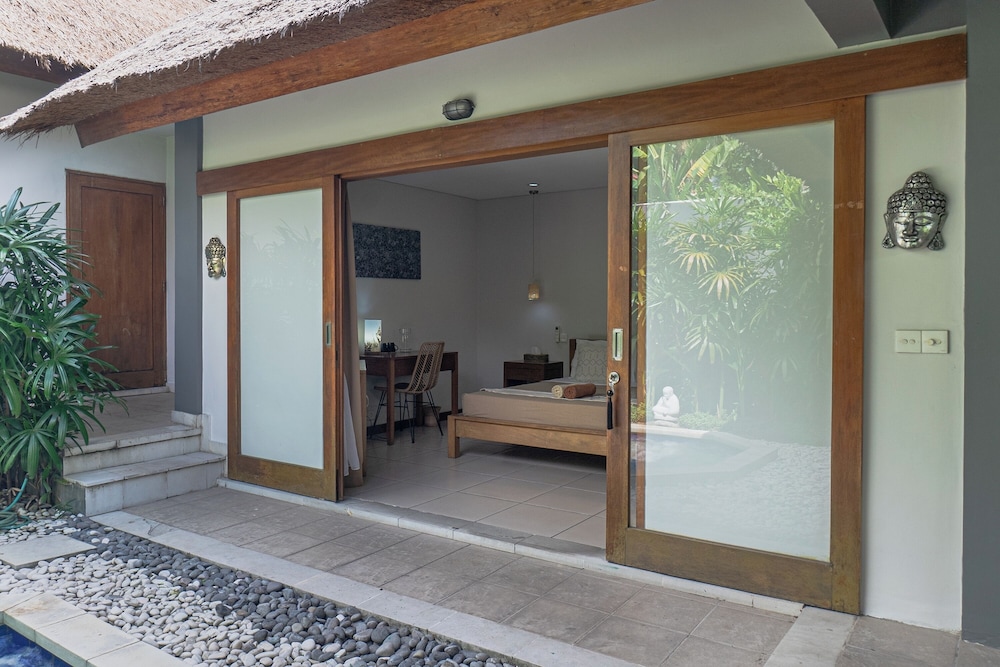 Balinea Holiday Home 2/50