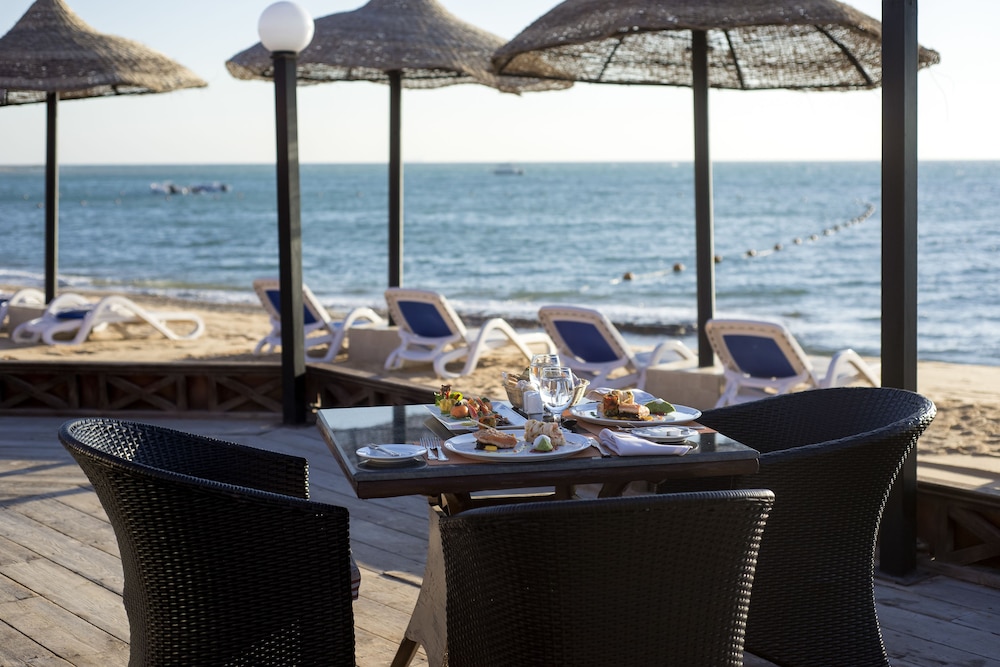 Cancun Sokhna Resort and Villas 54/72